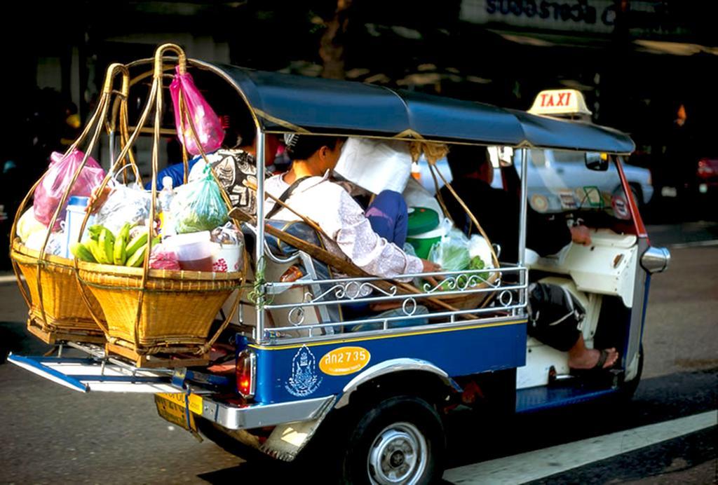 Hostel 8 Sukhumvit Soi 8 Bangkok Eksteriør bilde
