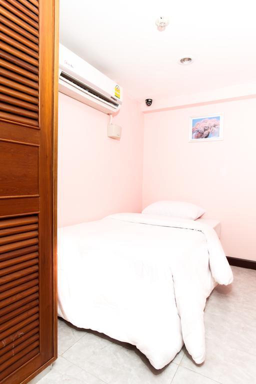 Hostel 8 Sukhumvit Soi 8 Bangkok Eksteriør bilde